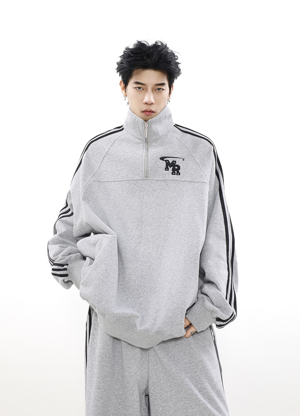 URBAN FLOW TRACK SET TOPS