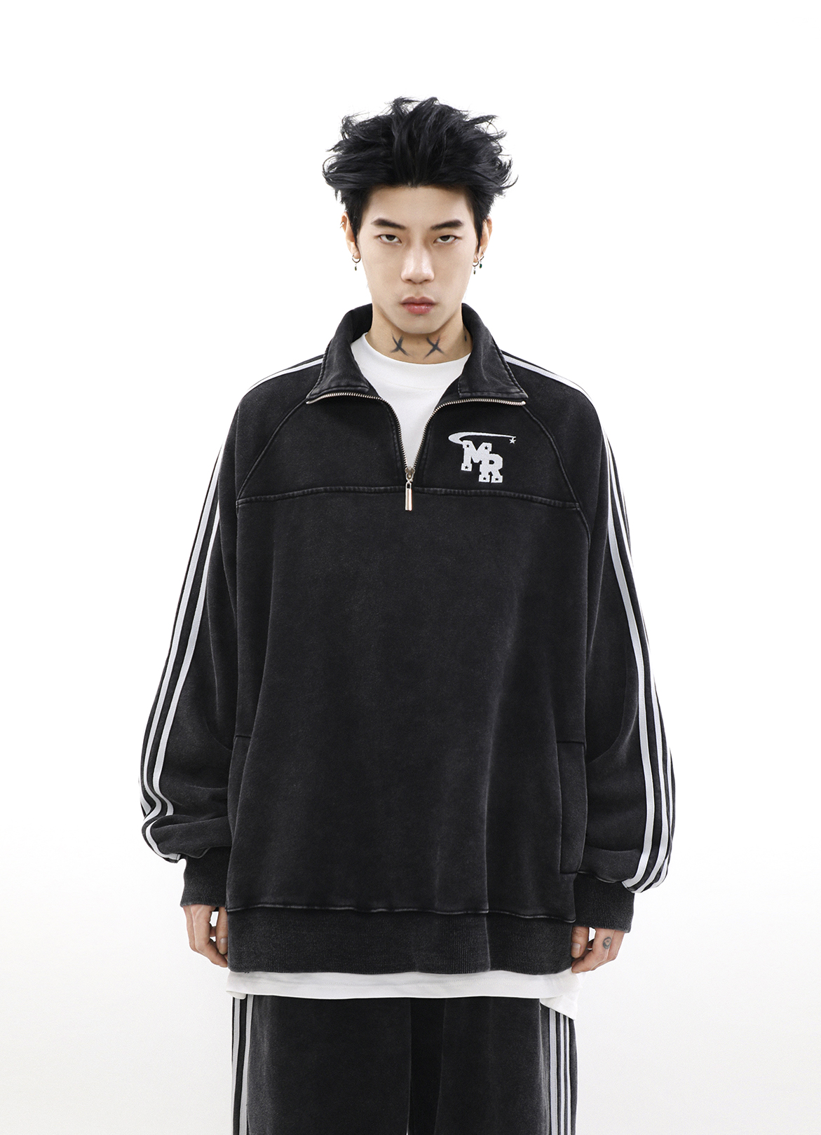 URBAN FLOW TRACK SET TOPS