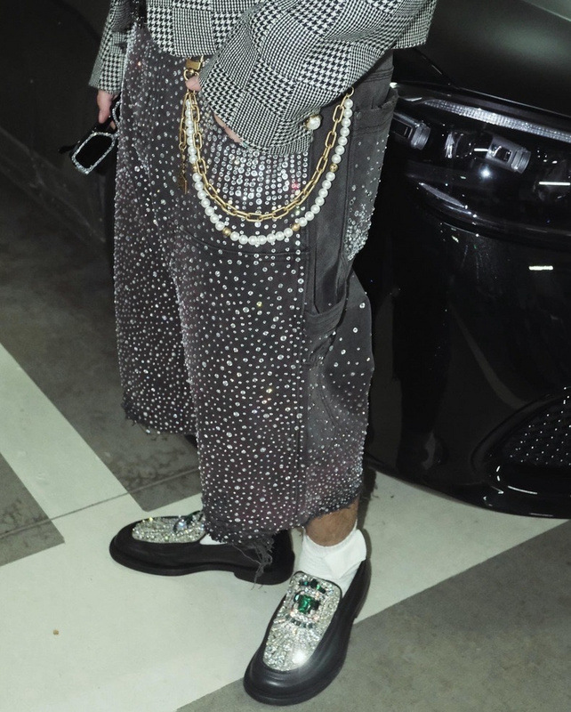 RHINESTONES DENIM SHORTS