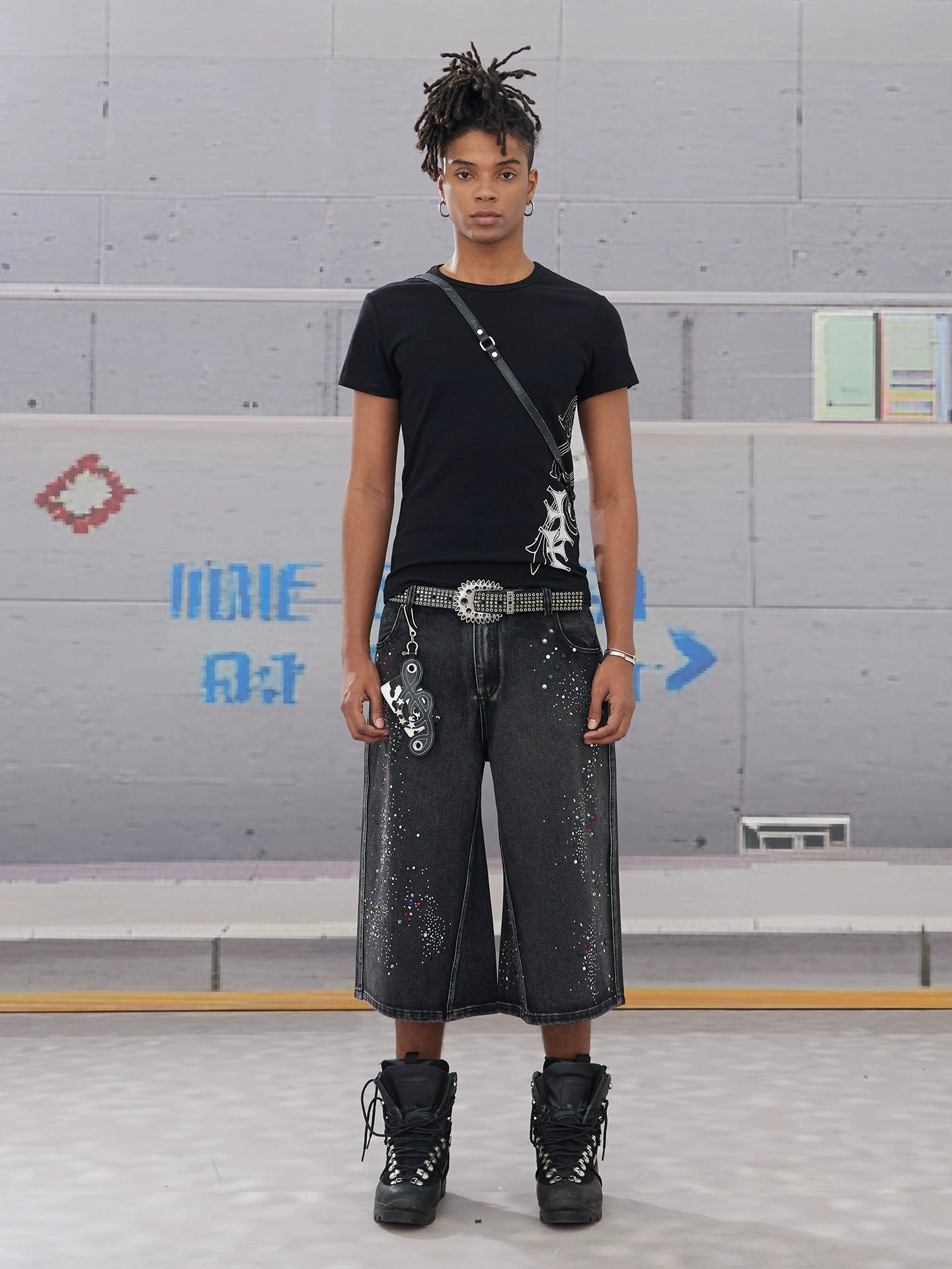 RHINESTONES DENIM SHORTS