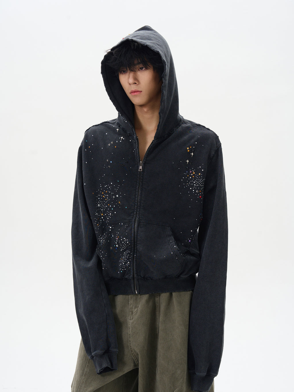 RHINESTONE DAMAGED ZIPPED HOODIE