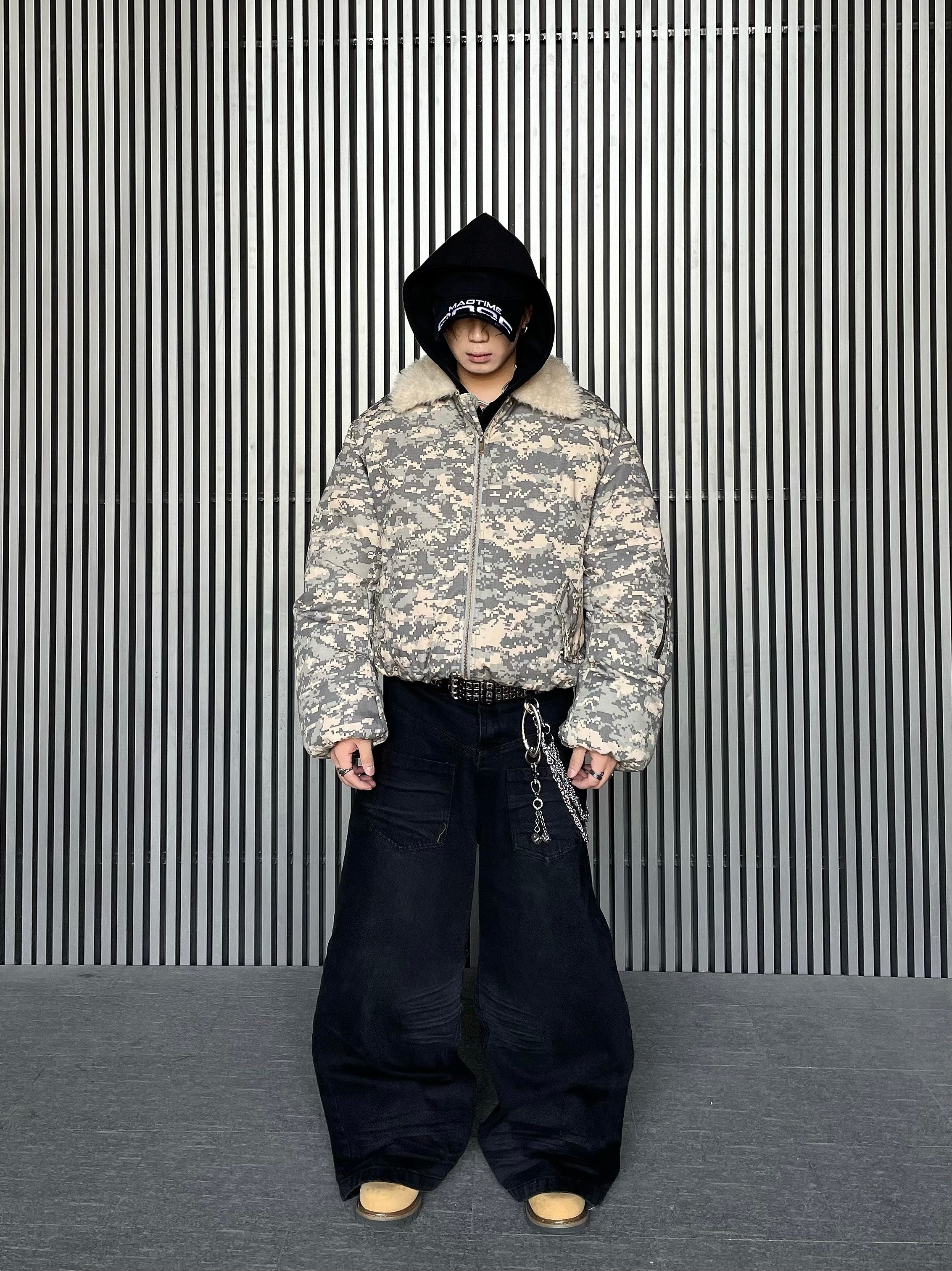 MONOCHROME BAGGY DENIM PANTS