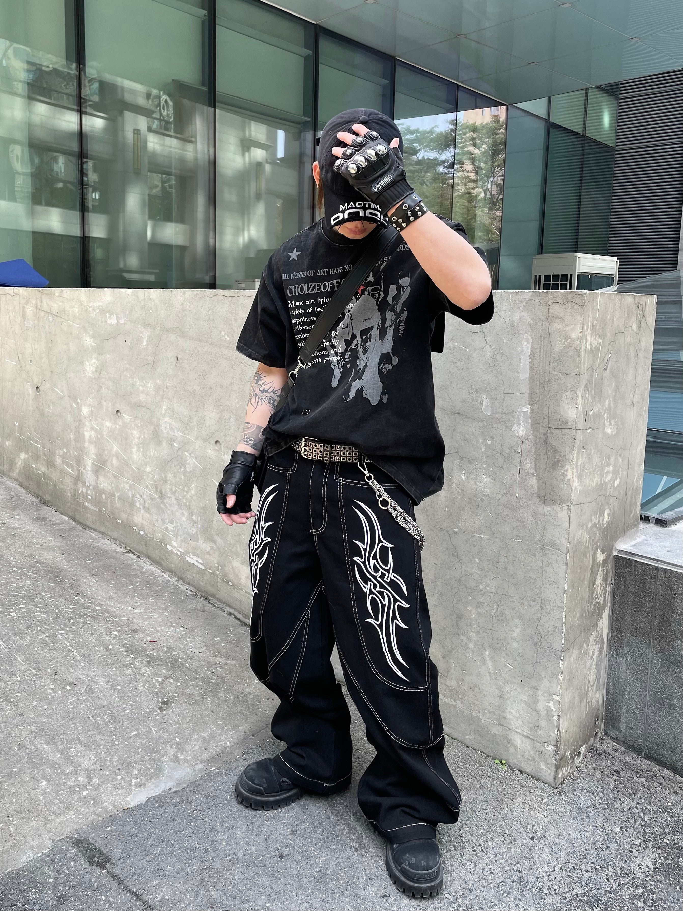 WEEZY MODERN DESIGNED DENIM