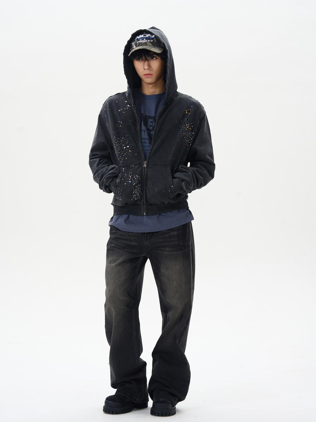 RHINESTONE DAMAGED ZIPPED HOODIE
