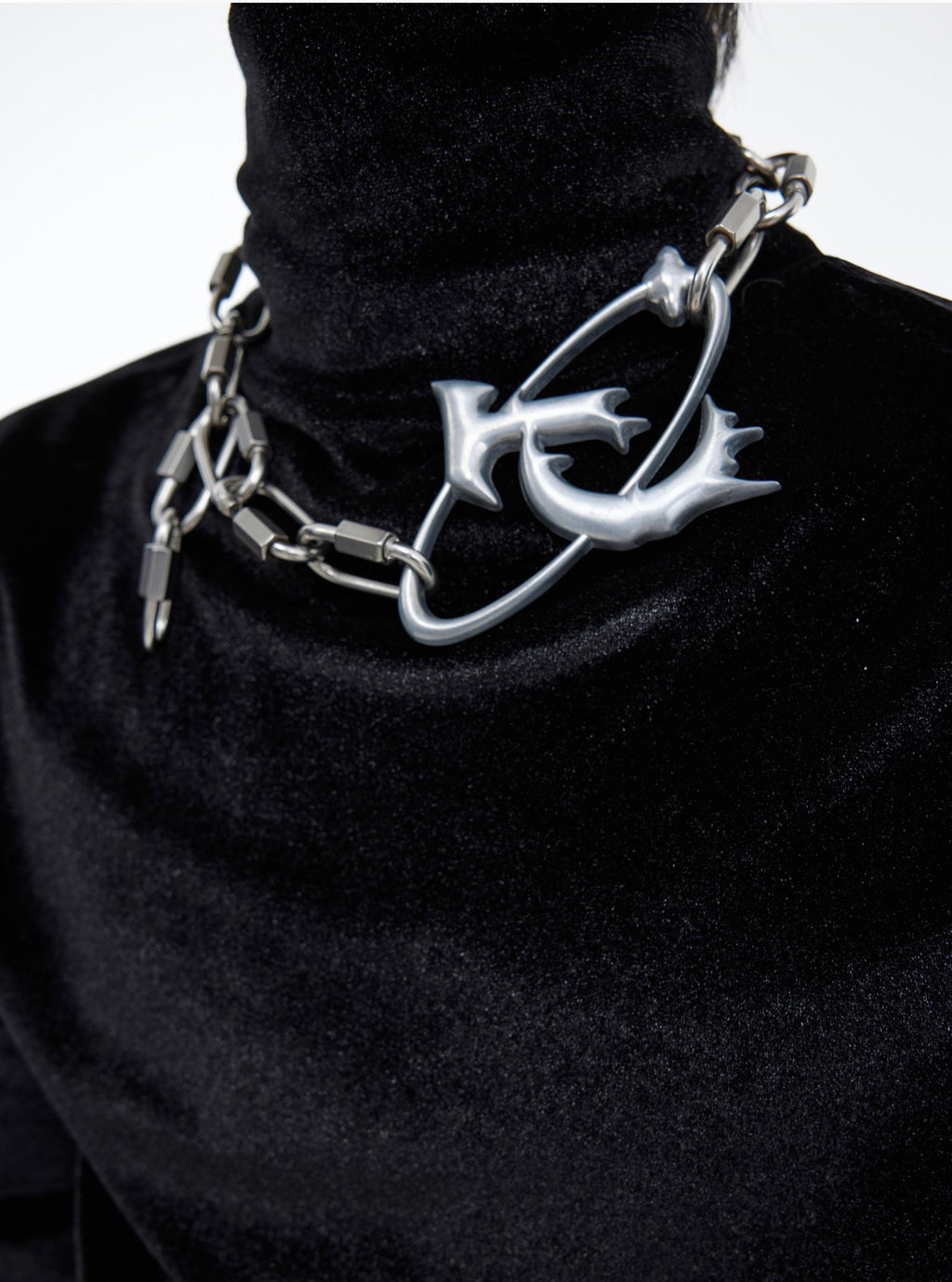 VOID RELIC NECKLACE